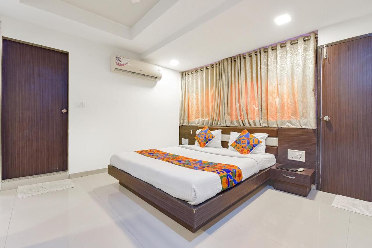 Fabhotel Skyland Αχμπανταμπάντ Εξωτερικό φωτογραφία