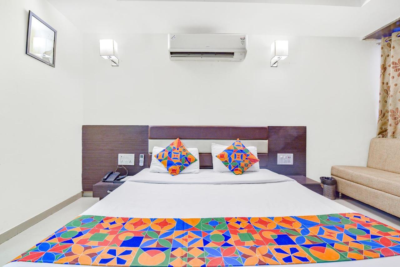 Fabhotel Skyland Αχμπανταμπάντ Εξωτερικό φωτογραφία